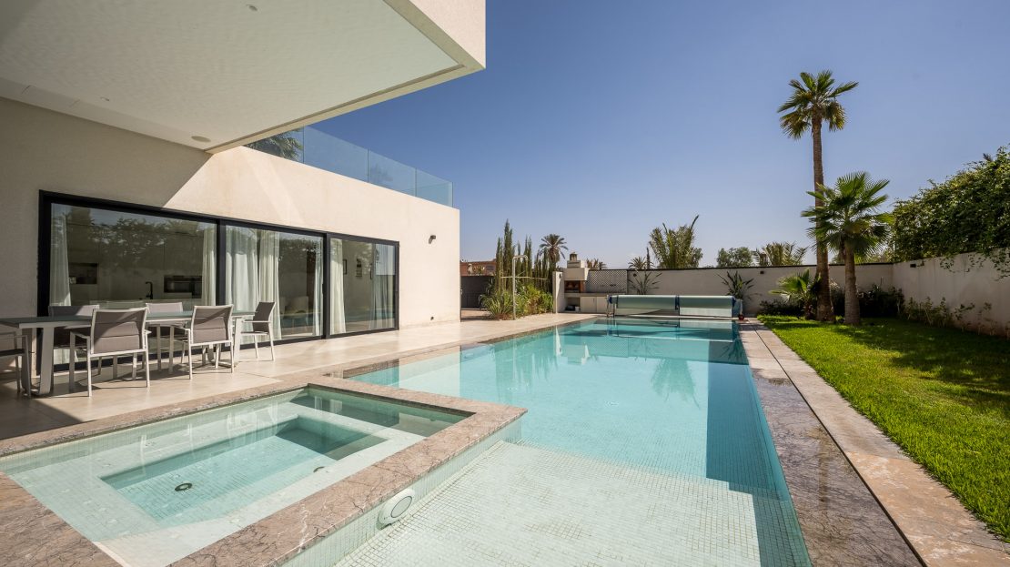 Piscine-DSC_6085-HDR-1110×623